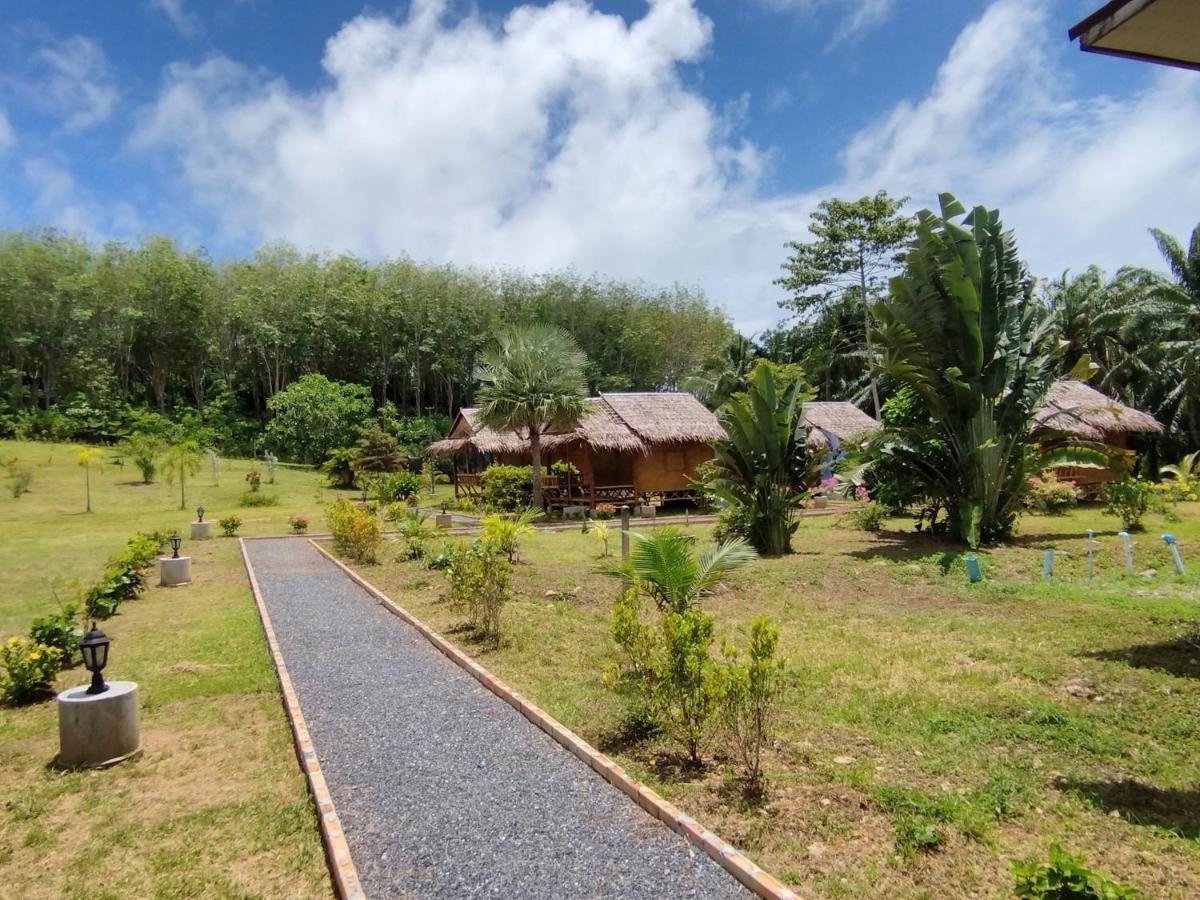 Palm Garden Bungalows Ko Lanta Buitenkant foto