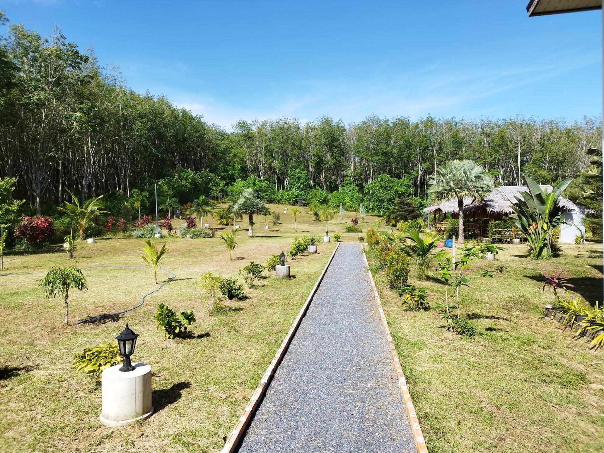 Palm Garden Bungalows Ko Lanta Buitenkant foto